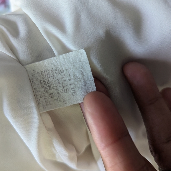 Victor Costa Elegant Cream and Gold Embroidered Jacket skirt - Picture 10 of 10